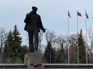 Омская область продолжает помогать преображать общественные пространства в ЛНР