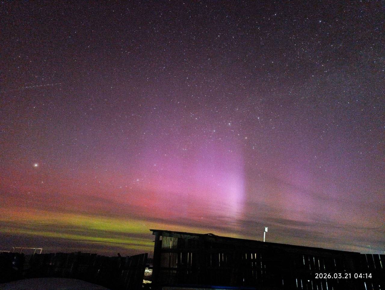 Омичи смогли увидеть полярное сияние Омичи смогли увидеть полярное сияние
