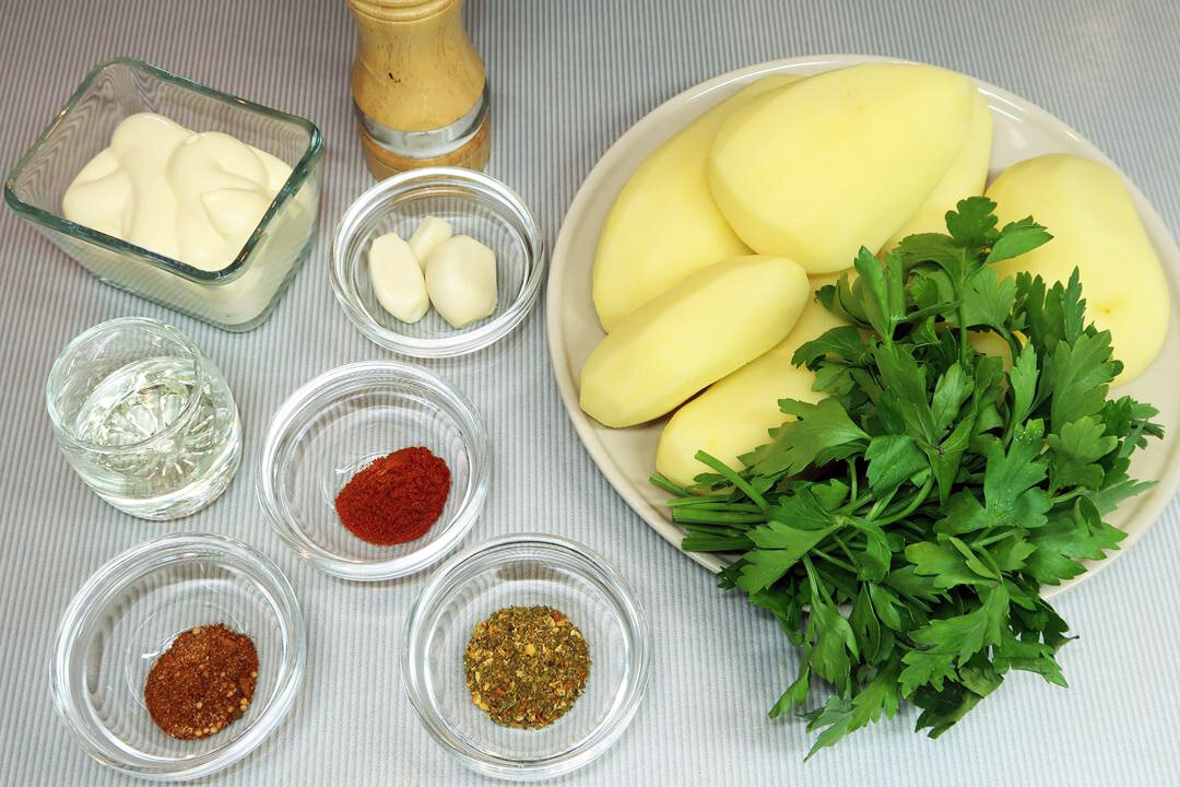 Как быстро приготовить картофель с майонезом и чесноком в духовке
