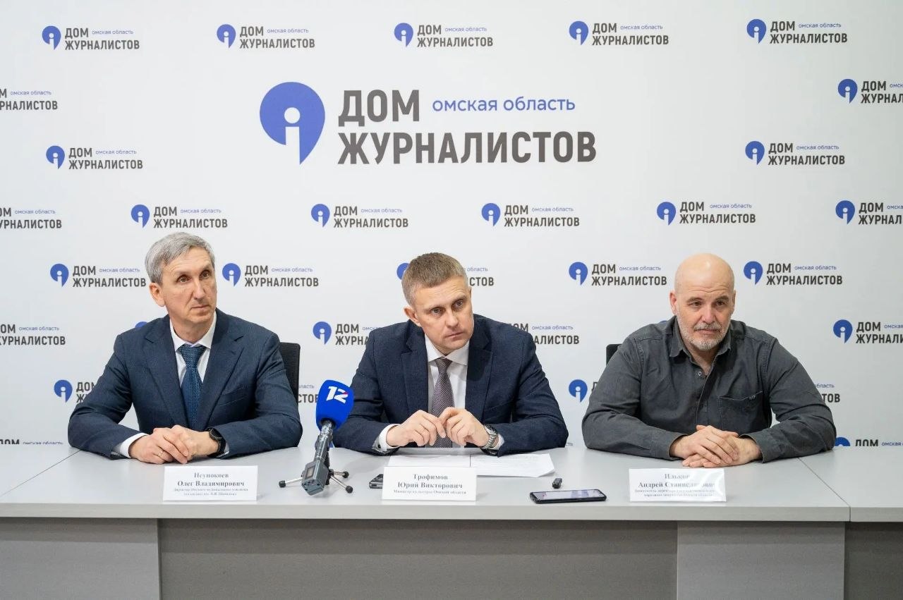 Вместе с коллегами принял участие в пресс-конференции, посвященной проведению в Культурной столице масштабного проекта для одаренных детей - Кубка губернатора по художественному творчеству Вместе с коллегами принял участие в пресс-конференции, посвященной проведению в Культурной столице масштабного проекта для одаренных детей - Кубка губернатора по художественному творчеству