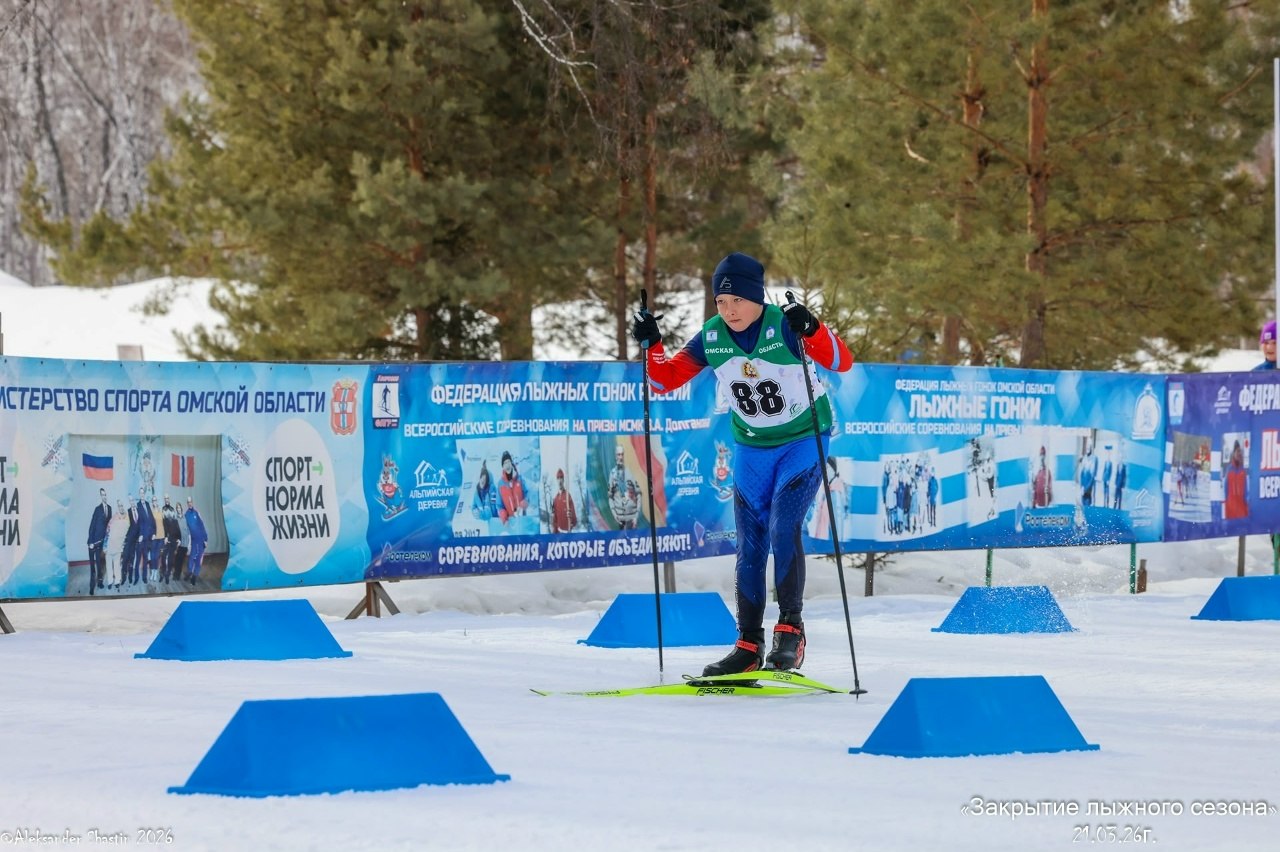 21 марта на базе спортивного комплекса «Альпийская деревня» в Горьковском районе прошли заключительные областные соревнования по лыжным гонкам