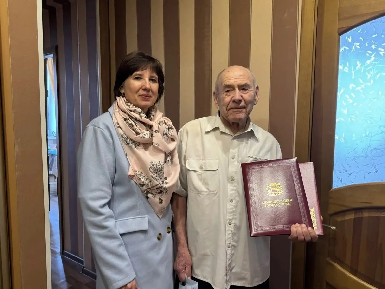 В Советском округе Омска поздравили ветерана Великой Отечественной войны с 95-летием