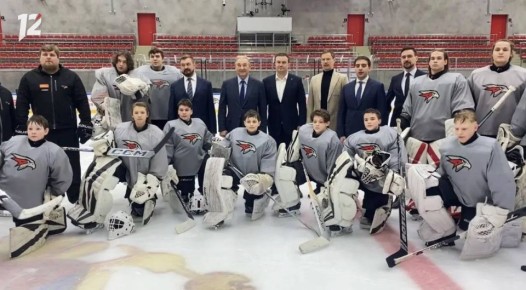 Владислав Третьяк уже в Омске