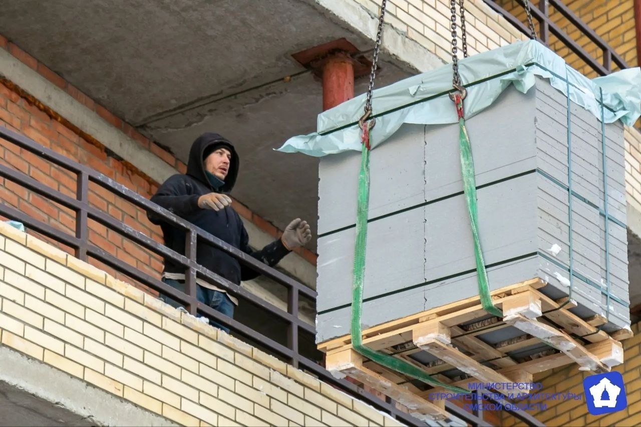 Омская область в тройке лидеров Сибири по вводу жилых и нежилых зданий, сообщил глава регионального Минстроя Александр Рашко на заседании итоговой коллегии ведомства Омская область в тройке лидеров Сибири по вводу жилых и нежилых зданий, сообщил глава регионального Минстроя Александр Рашко на заседании итоговой коллегии ведомства