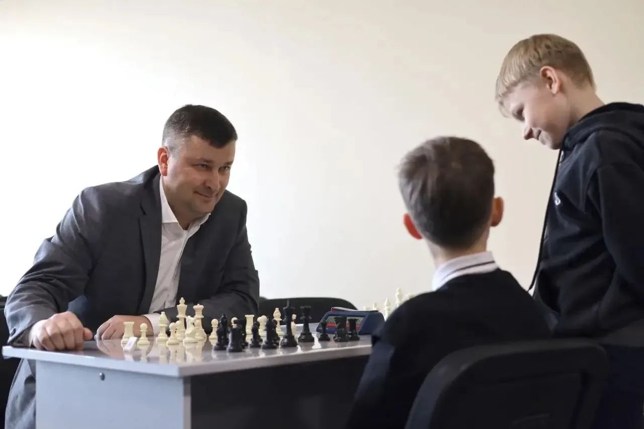 В Омске прошёл детский турнир «Шахматная смена – 2026»