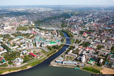 Силовики ликвидировали огромную ОПГ, помогавшую омским компаниям обходить налоги