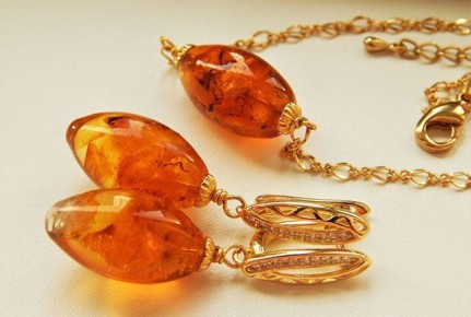 Советы по уходу за украшениями из янтаря: как сохранить блеск на долгие годы