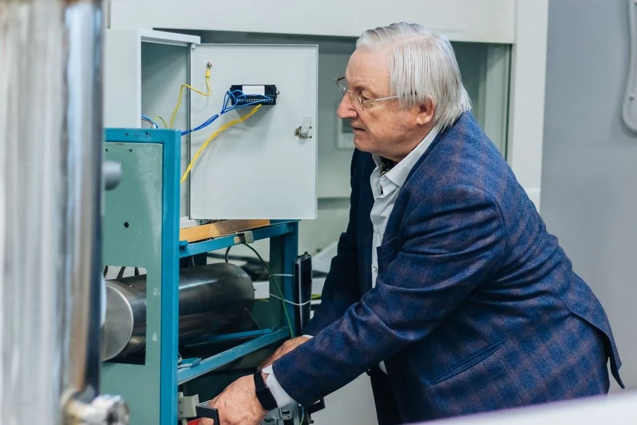 От вуза до орбиты: Омский политех создает технологии будущего для космической отрасли От вуза до орбиты: Омский политех создает технологии будущего для космической отрасли