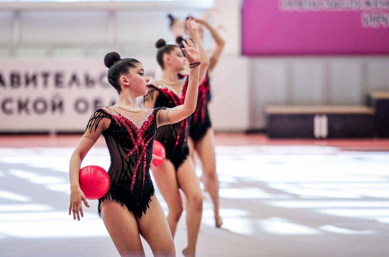 В Омске проходят межрегиональные соревнования по художественной гимнастике «Надежды Сибири» имени заслуженного мастера спорта Ирины Чащиной В Омске проходят межрегиональные соревнования по художественной гимнастике «Надежды Сибири» имени заслуженного мастера спорта Ирины Чащиной