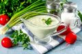 Секрет сметанного соуса с зеленью: просто и вкусно