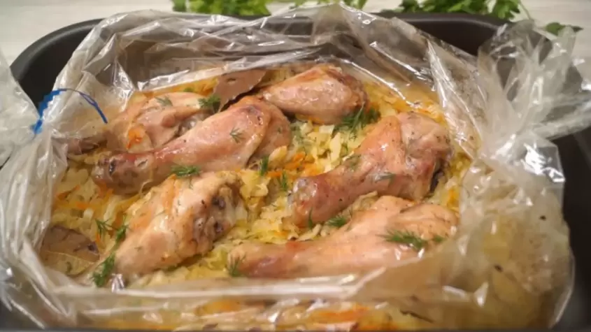 Легкий и вкусный ужин: капуста с курицей за 15 минут