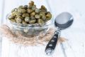 Каперсы: что это и как их использовать в кулинарии