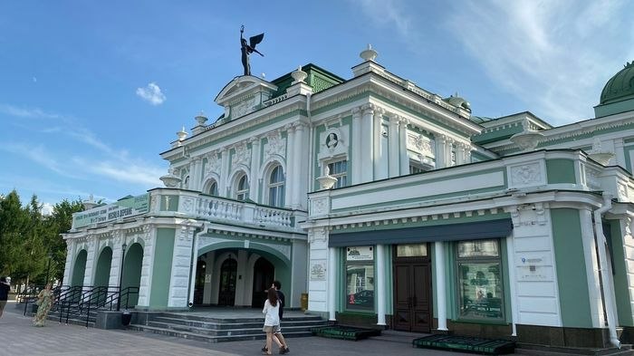 Стала известна дата открытия бара в омском драмтеатре