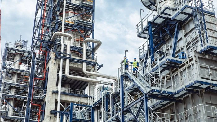 «Газпром нефть» подводит итоги года: достигнуты рекордные показатели переработки