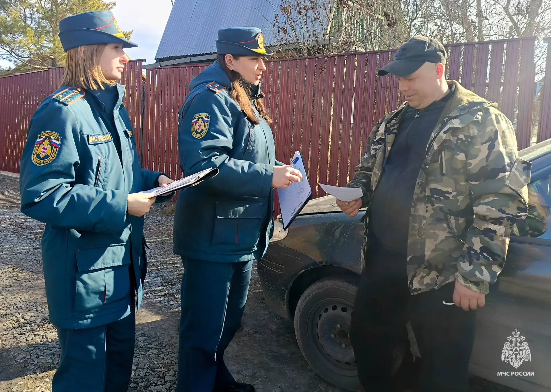 Без дыма и штрафов: дачники перешли на безопасный режим Без дыма и штрафов: дачники перешли на безопасный режим