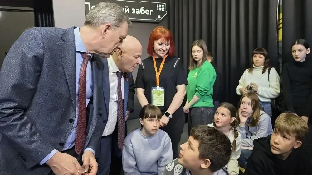 Почти 8 тысяч школьников посетили интерактивную агровыставку в Омске Почти 8 тысяч школьников посетили интерактивную агровыставку в Омске