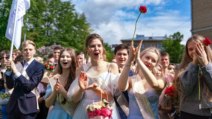 Министр назвал даты последнего звонка и выпускных в 2026 году