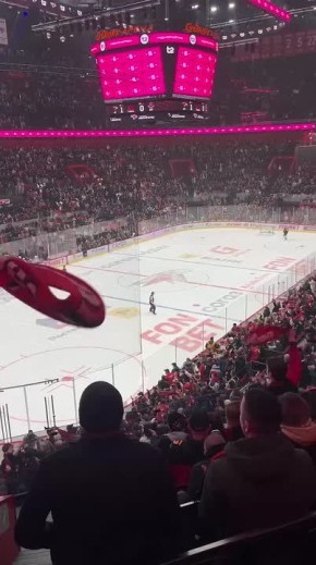 Вторая шайба отправляется в ворота «ЦСКА»