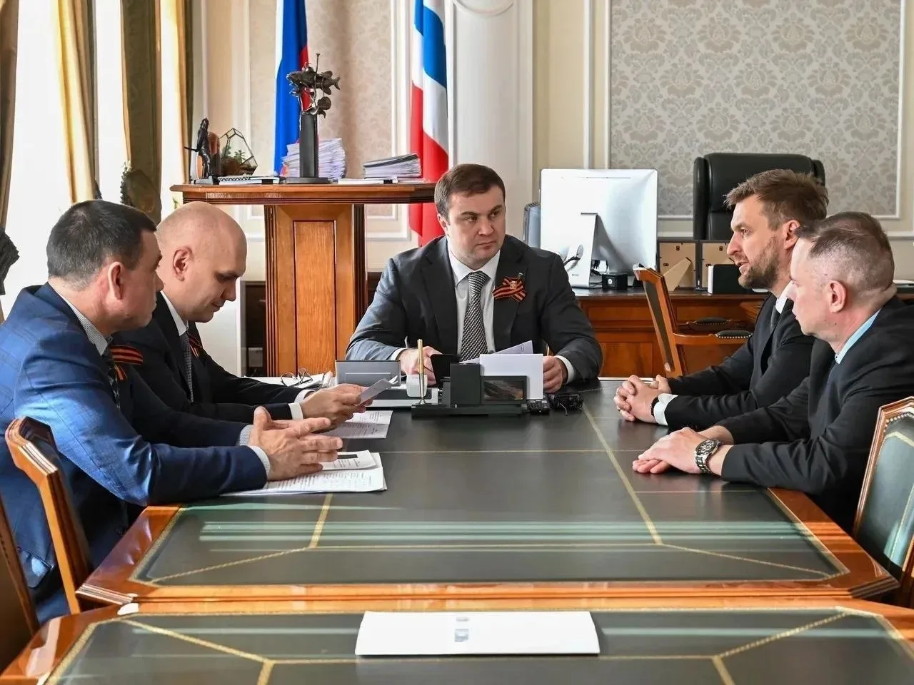 Виталий Хоценко обсудил с руководством «Кордианта» развитие омских шинных заводов