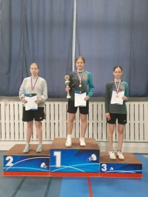 � ���� � 3 ������ ����� � ���������� ������� �� ����������