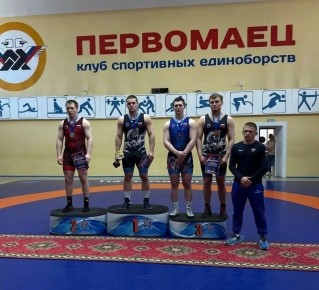 ����� ��������� 4 ������ �� ���������� ������ �� �����-������� ������ ����� ������� �� 24 ��� � ������������