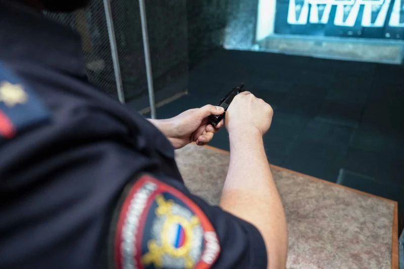 Определен победитель регионального этапа конкурса "Лучший по профессии" среди участковых уполномоченных полиции Определен победитель регионального этапа конкурса "Лучший по профессии" среди участковых уполномоченных полиции
