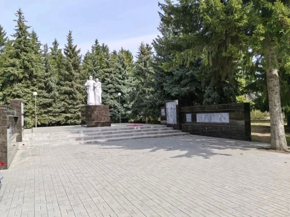 Более 70 памятных мест благоустроены в регионе за счет региональной программы инициативного бюджетирования Более 70 памятных мест благоустроены в регионе за счет региональной программы инициативного бюджетирования
