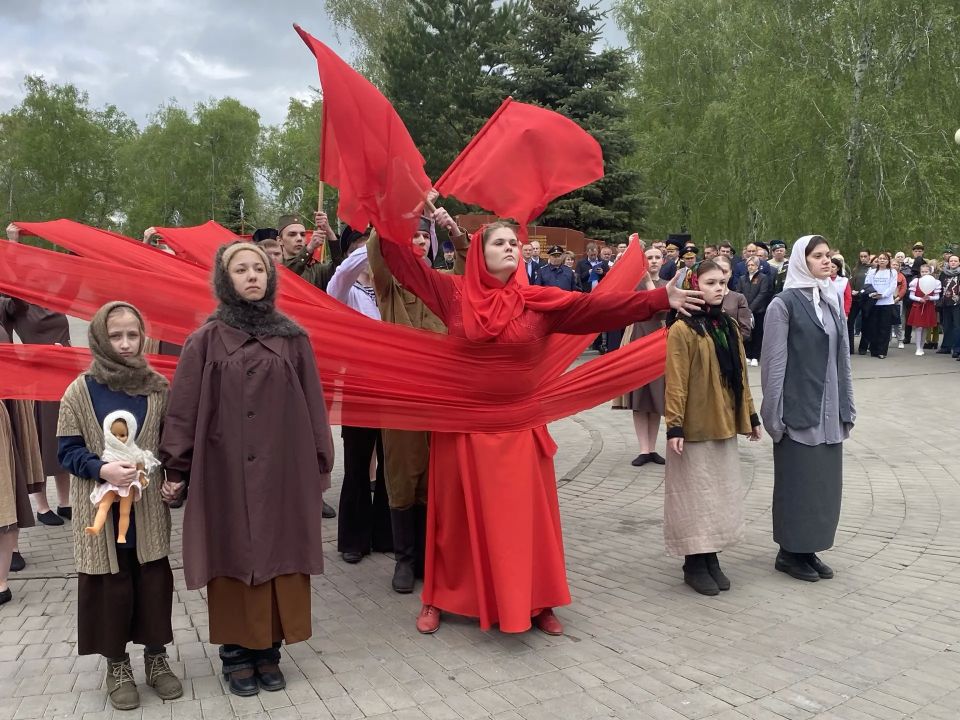 В Черемушках в рамках патриотической акции«В лесу прифронтовом»прошла культурная программа В Черемушках в рамках патриотической акции«В лесу прифронтовом»прошла культурная программа