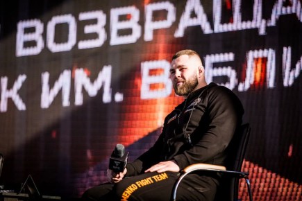 Боец команды STORM Shlemenko Fight Team, участник главного боя турнира SFC 13 Александр «ТОР» Подмарёв: