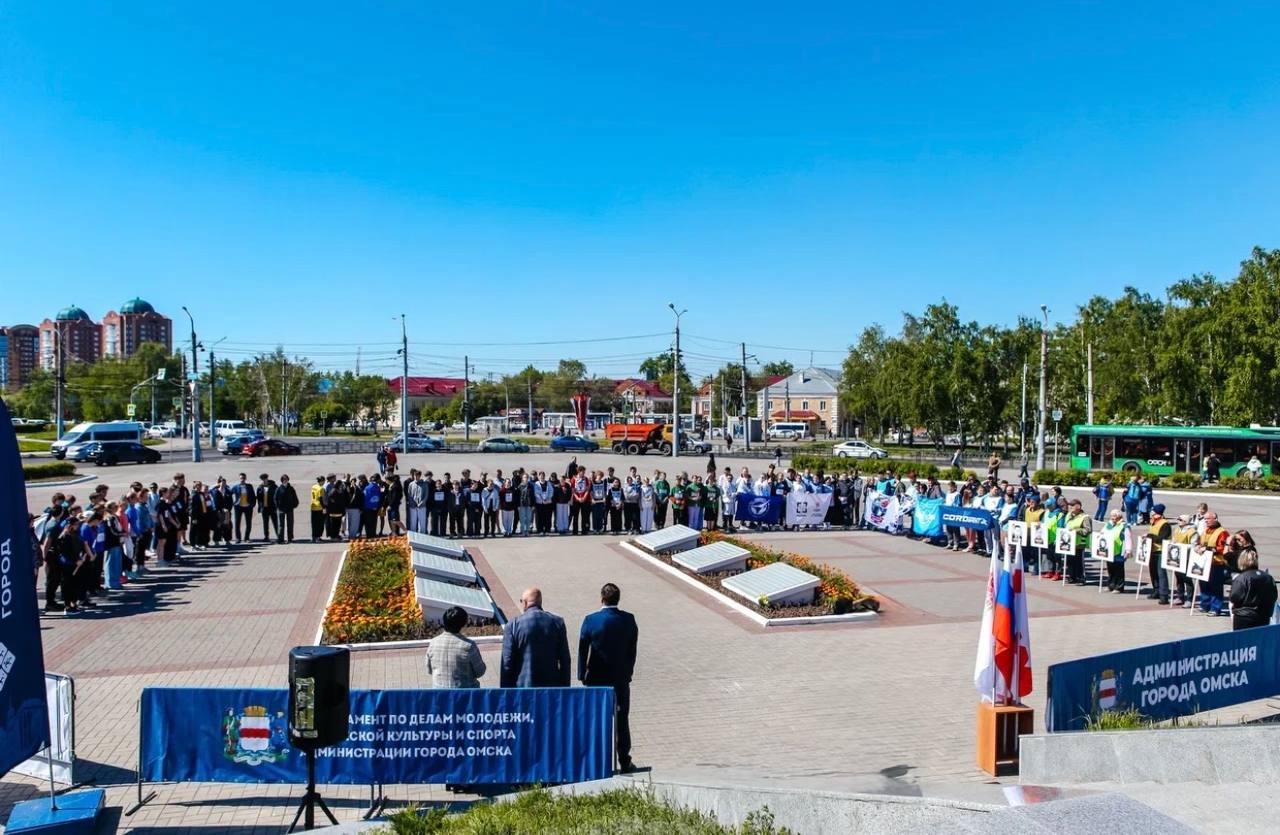 Сегодня в Октябрьском округе состоялся легкоатлетический пробег «Неделя бега — Эстафета памяти», посвящённый 81-й годовщине Победы в Великой Отечественной войне Сегодня в Октябрьском округе состоялся легкоатлетический пробег «Неделя бега — Эстафета памяти», посвящённый 81-й годовщине Победы в Великой Отечественной войне