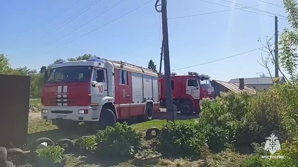 В Омске на 13-й Линии сгорел частный дом
