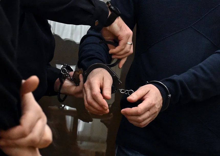 Омский областной суд ужесточил приговор бывшему заместителю начальника лечебно-исправительного учреждения (ЛИУ) №2 Александру Твардовскому