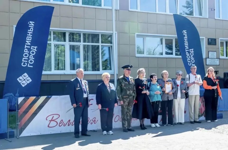 В Омске завершилась XI городская легкоатлетическая эстафета «Неделя бега – Эстафета памяти»