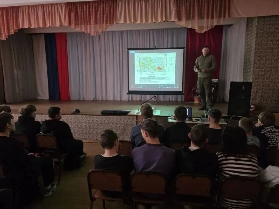Подведены итоги масштабного проекта «Будущие защитники», который стал важным этапом в подготовке школьников к Всероссийской военно-патриотической игре «Зарница 2.0». В инициативе приняли участие более 2000 юных омичей из 38... Подведены итоги масштабного проекта «Будущие защитники», который стал важным этапом в подготовке школьников к Всероссийской военно-патриотической игре «Зарница 2.0». В инициативе приняли участие более 2000 юных омичей из 38...