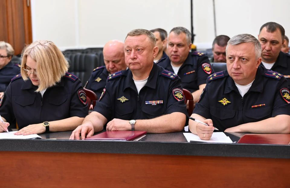 В УМВД России по Омской области состоялось заседание Оперативного штаба по профилактике правонарушений В УМВД России по Омской области состоялось заседание Оперативного штаба по профилактике правонарушений