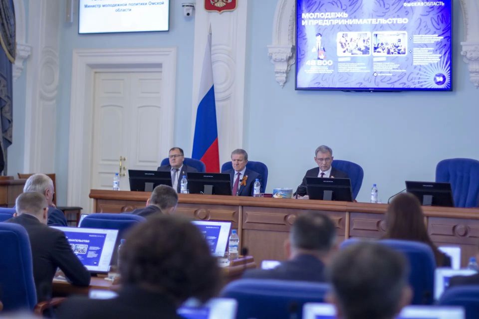 Областной парламент внес изменения в законы в сфере пассажирских перевозок и принял к рассмотрению законопроект об охране зеленых насаждений