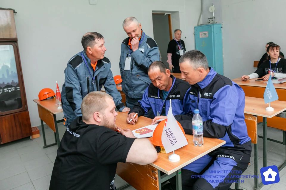 Лучший каменщик региона работает на «Заводе строительных конструкций №1» Александр Дорошенко Лучший каменщик региона работает на «Заводе строительных конструкций №1» Александр Дорошенко