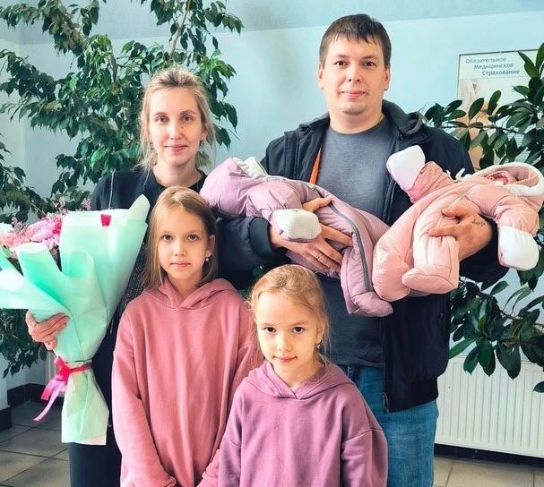 Сегодня вступил в силу закон о праве многодетных семей сохранить пособие при небольшом превышении дохода
