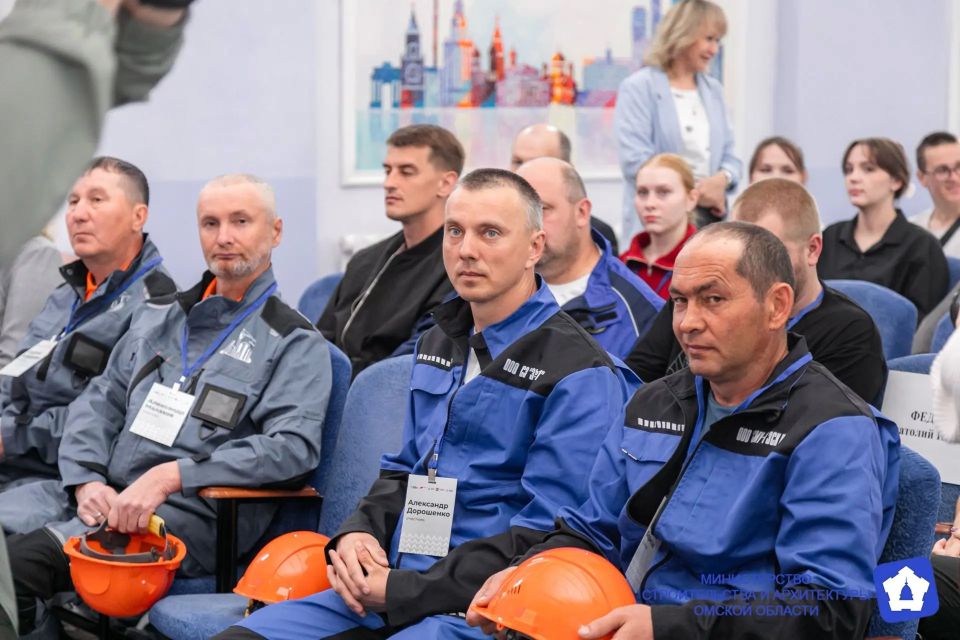 Лучший каменщик региона работает на «Заводе строительных конструкций №1» Александр Дорошенко Лучший каменщик региона работает на «Заводе строительных конструкций №1» Александр Дорошенко
