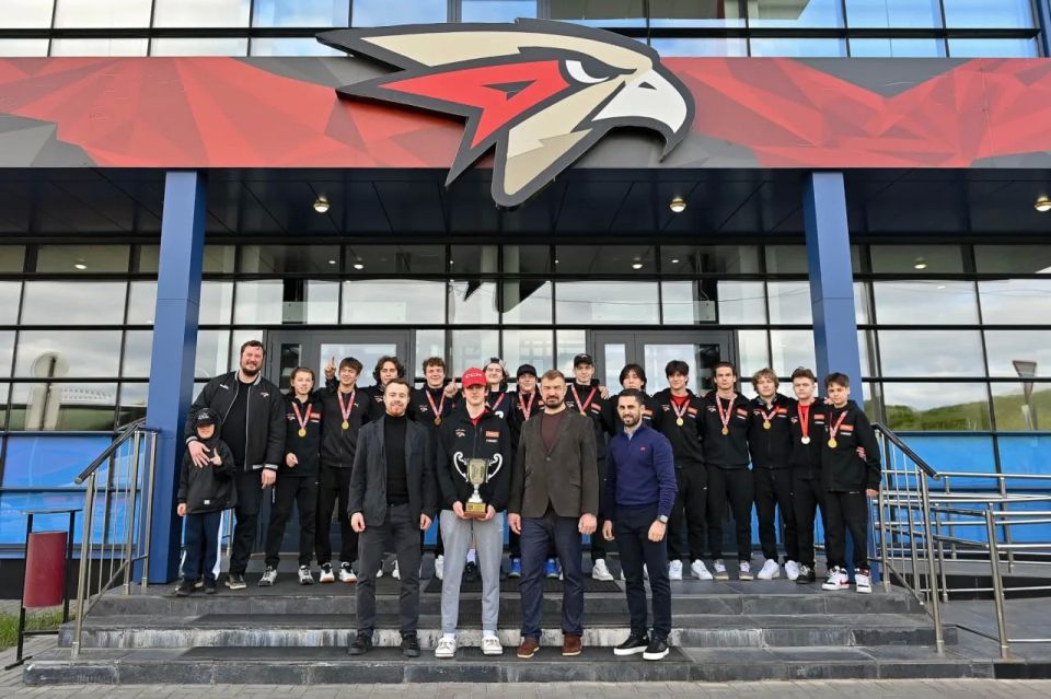 «Авангард»-2010 выиграл «Кубок Чемпионов U16» «Авангард»-2010 выиграл «Кубок Чемпионов U16»