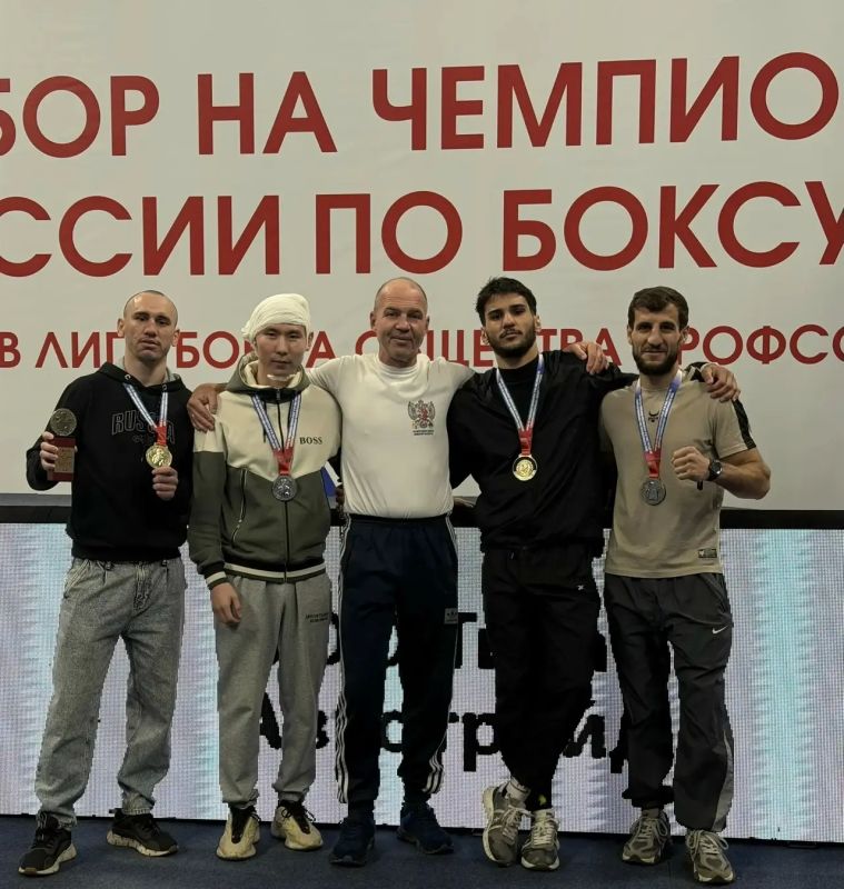Омские боксеры завоевали 4 медали всероссийских соревнований среди мужчин 19-40 лет на призы Заслуженного мастера спорта СССР Юрия Арбачакова в Кемерово