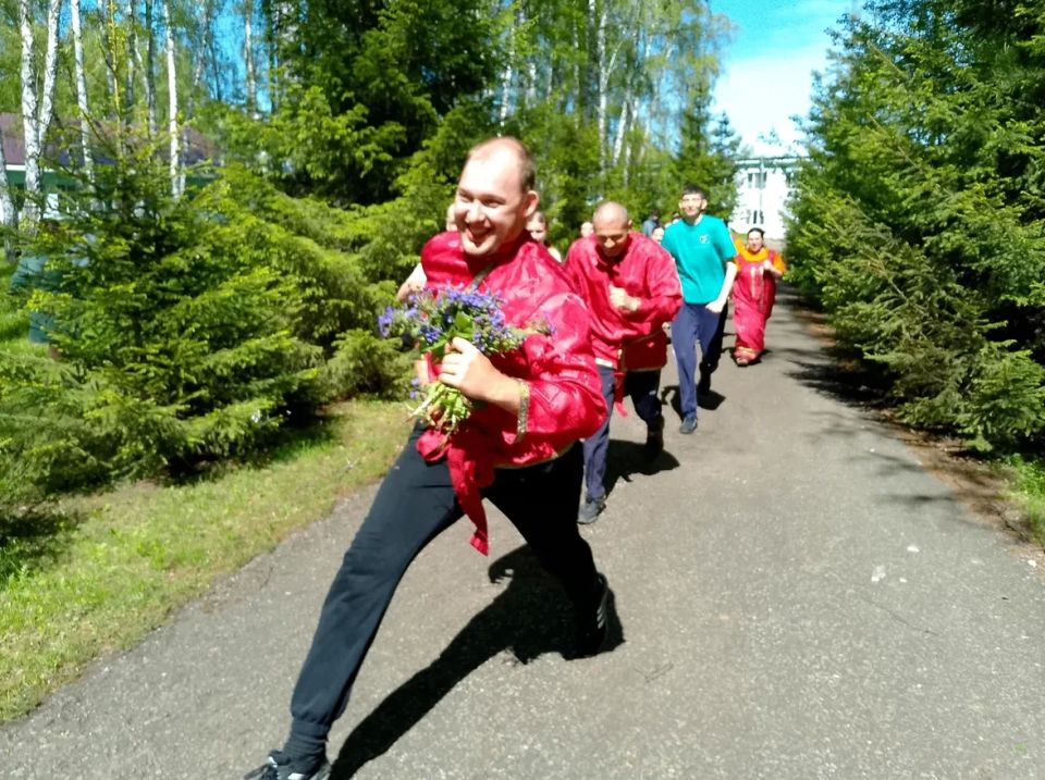 В Год единства народов России в учреждениях Омской области проходят мероприятия, объединяющие поколения, культуры и традиции нашей большой страны В Год единства народов России в учреждениях Омской области проходят мероприятия, объединяющие поколения, культуры и традиции нашей большой страны