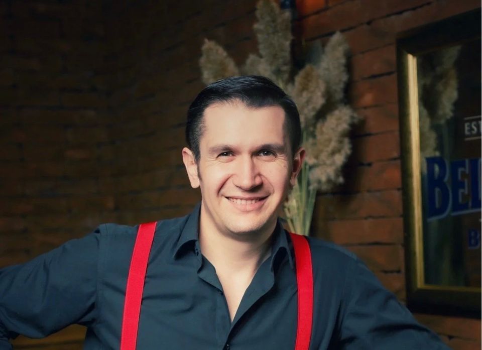 Один из ведущих артистов ушел из Омского музыкального театра в группу «Премьер»