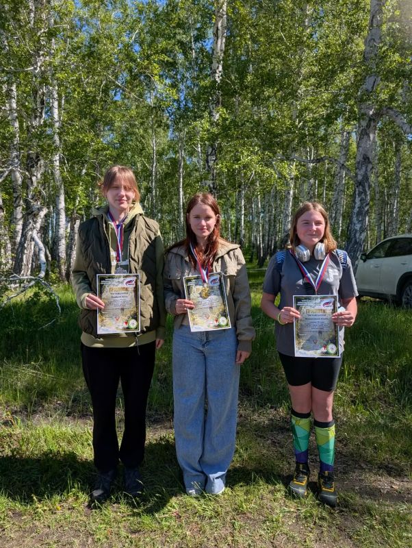 В районе поселка Дачный состоялся 2-й этап чемпионата и первенства Омской области по спортивному ориентированию в кроссовых дисциплинах Участники состязались в дисциплине «кросс – классика» В районе поселка Дачный состоялся 2-й этап чемпионата и первенства Омской области по спортивному ориентированию в кроссовых дисциплинах Участники состязались в дисциплине «кросс – классика»