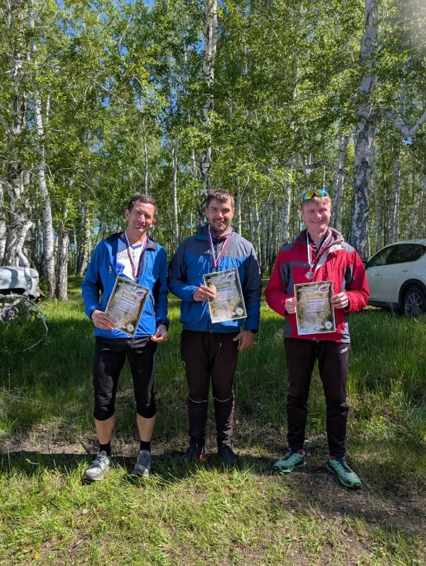 В районе поселка Дачный состоялся 2-й этап чемпионата и первенства Омской области по спортивному ориентированию в кроссовых дисциплинах Участники состязались в дисциплине «кросс – классика» В районе поселка Дачный состоялся 2-й этап чемпионата и первенства Омской области по спортивному ориентированию в кроссовых дисциплинах Участники состязались в дисциплине «кросс – классика»