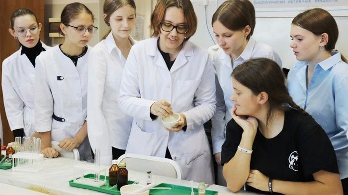Фармацевтический факультет ОмГМУ готовит специалистов нового поколения Фармацевтический факультет ОмГМУ готовит специалистов нового поколения