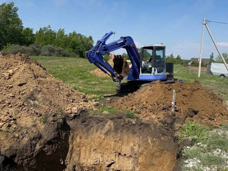Виталий Хоценко: В селе Новомосковка Омского района приступили к строительству нового водопровода
