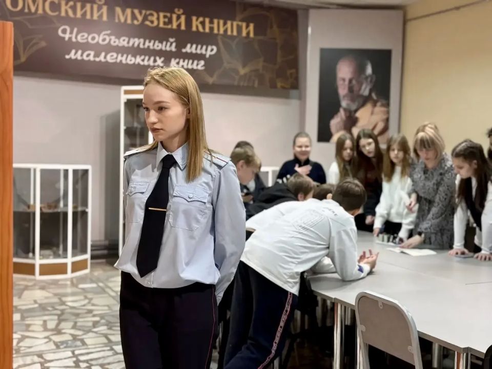 Сегодня особенный день. Поздравляем с Днём образования подразделений по делам несовершеннолетних и центров временного содержания для несовершеннолетних правонарушителей в системе органов внутренних дел! Высокий... Сегодня особенный день. Поздравляем с Днём образования подразделений по делам несовершеннолетних и центров временного содержания для несовершеннолетних правонарушителей в системе органов внутренних дел! Высокий...