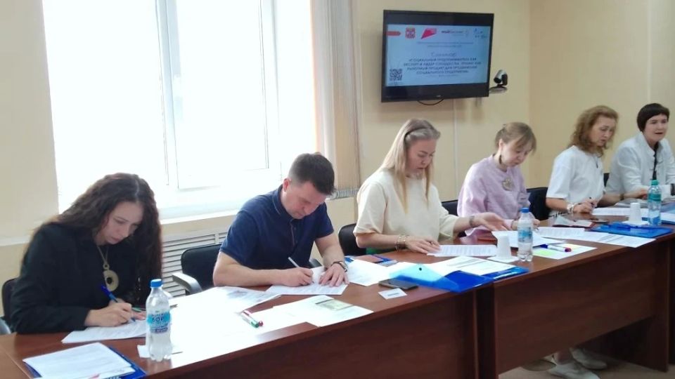 В Омске будут развивать «добрый бизнес» В Омске будут развивать «добрый бизнес»