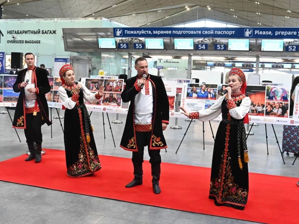 В Пулково открылась фотовыставка «Омск В Пулково открылась фотовыставка «Омск